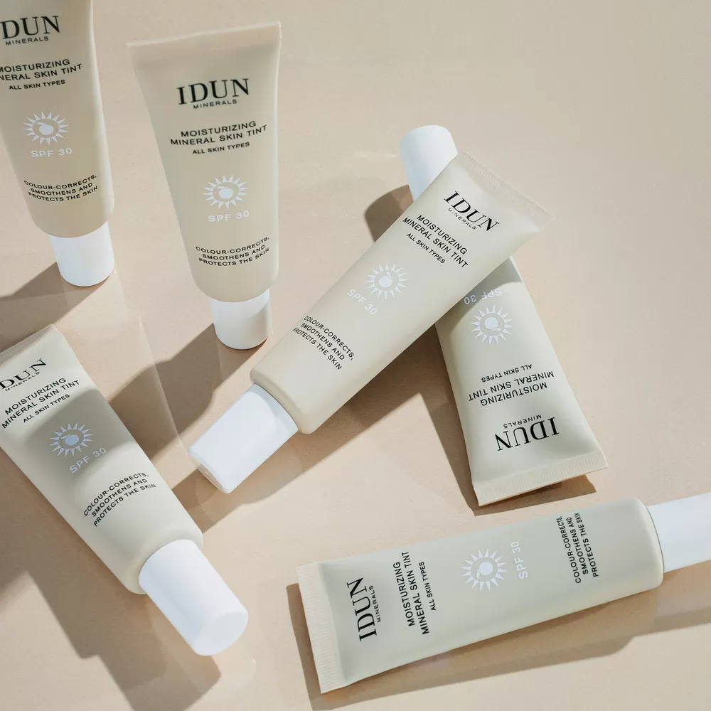 IDUN Minerals Moisturizing Skin Tint - Light