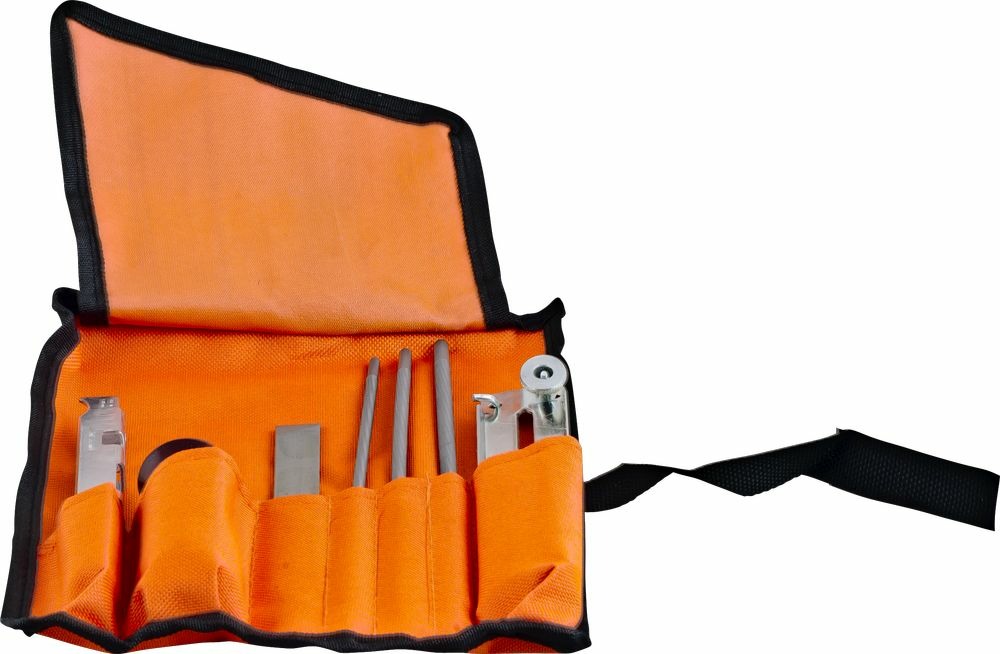 Kit d’affûtage en trousse enroulable pour lames de tronçonneuse