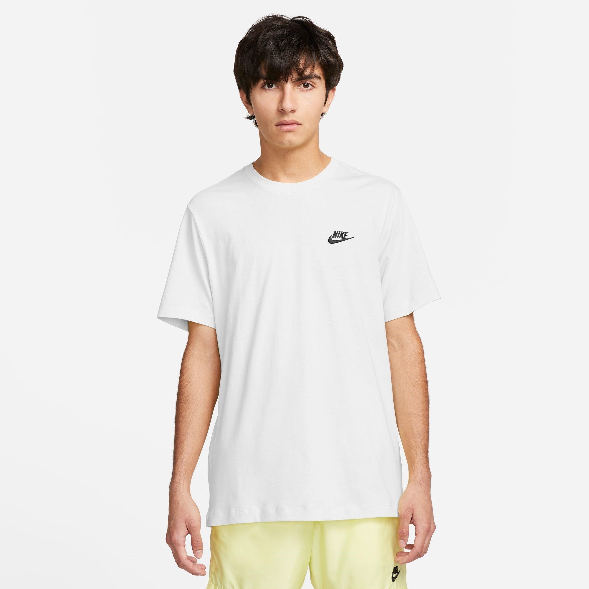 Nike Sportswear Club Men's T-Shirt