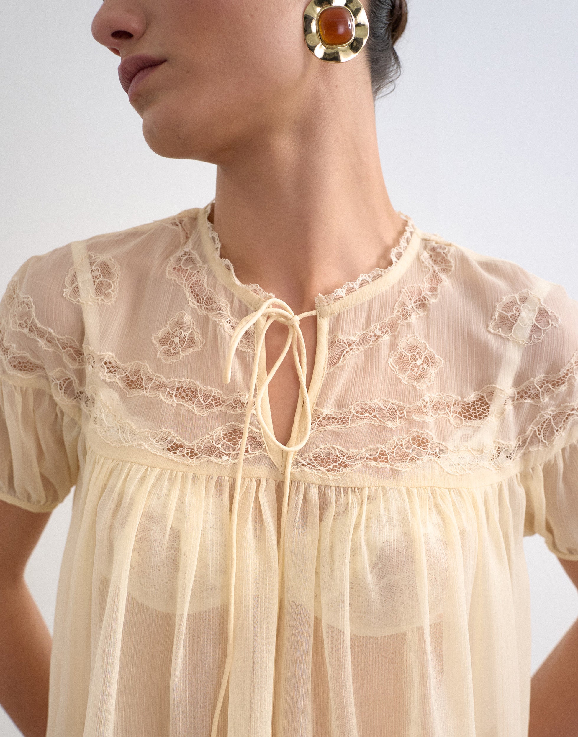 TSLAYLA Top