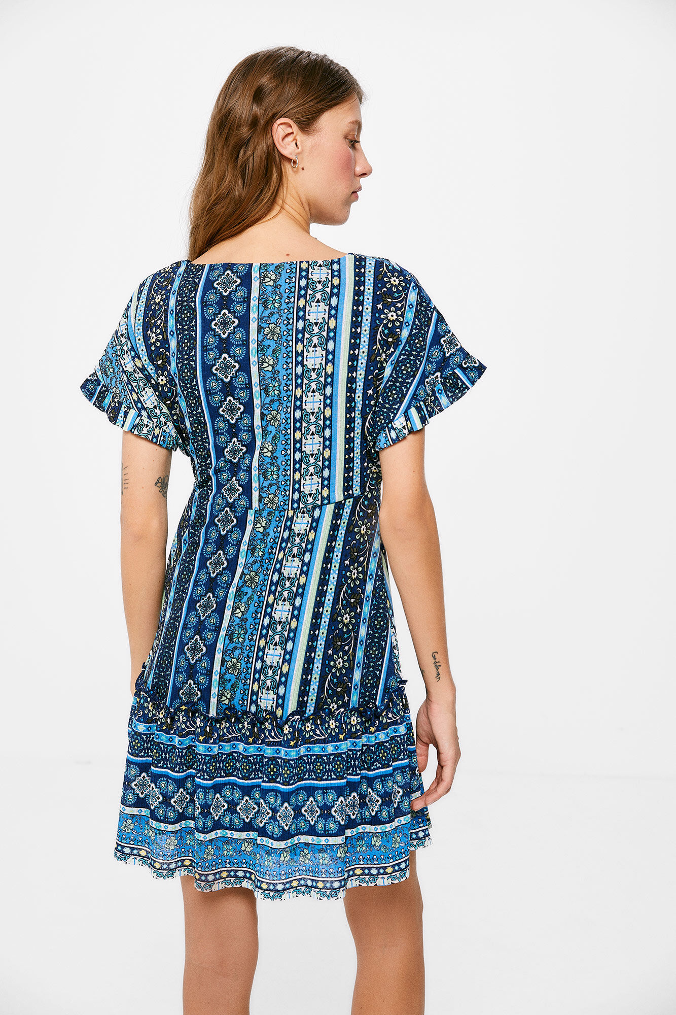 Vestido curto com borda floral - Estampa azul
