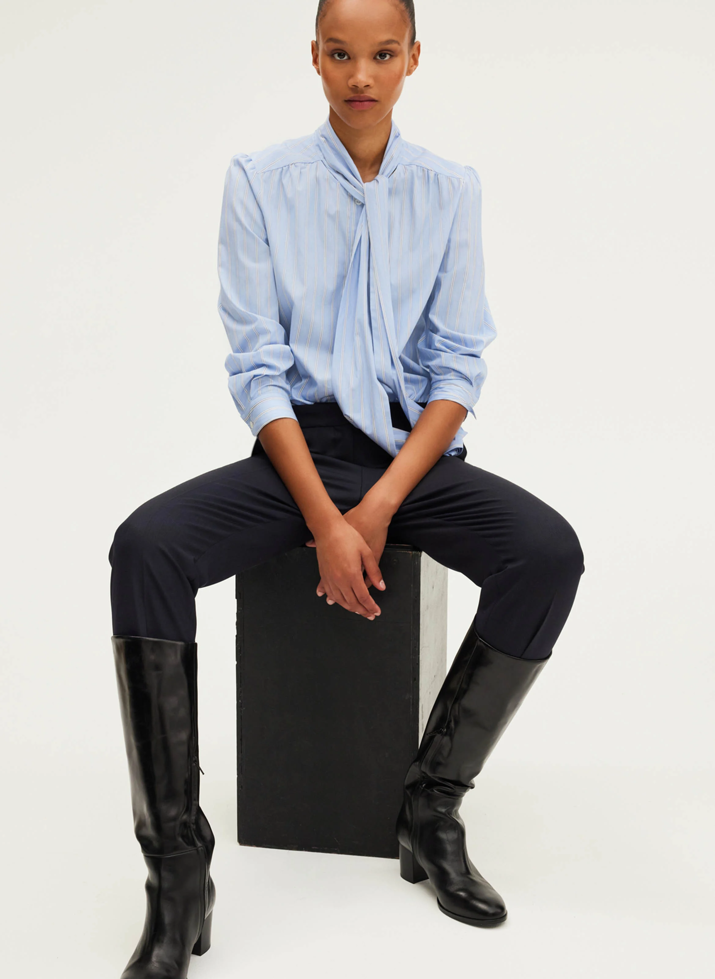 BAGATELLE - Chemise rayée à col lavallière en coton | Bleu