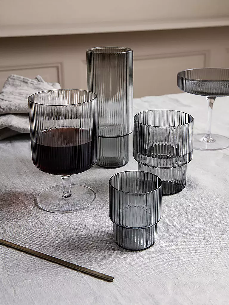 FERM LIVING Glas 4er Set RIPPLE Smoked Grey grau