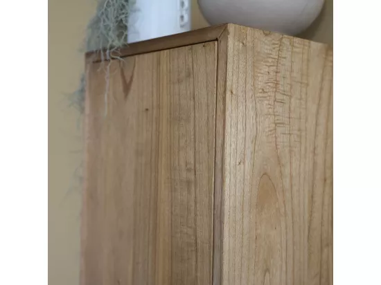 Colonne de salle de bain suspendue en mindi massif