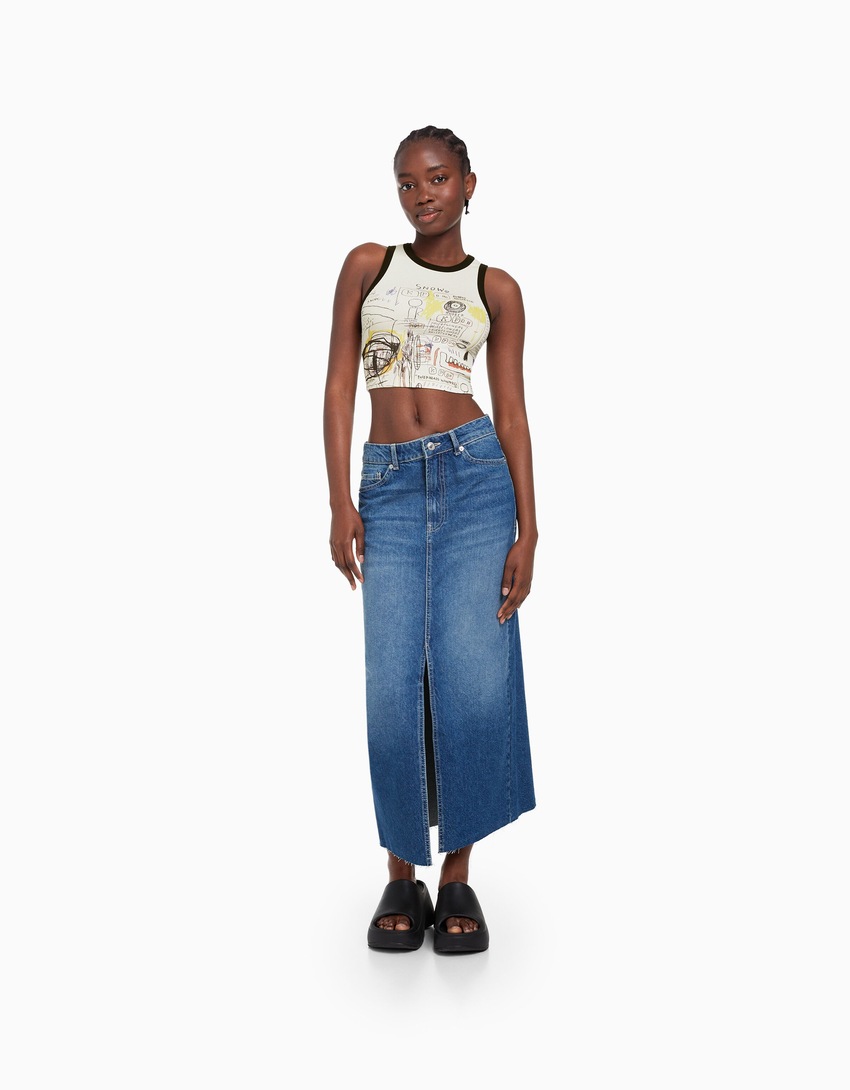 Camiseta cropped sem mangas com estampa de Jean-Michel Basquiat