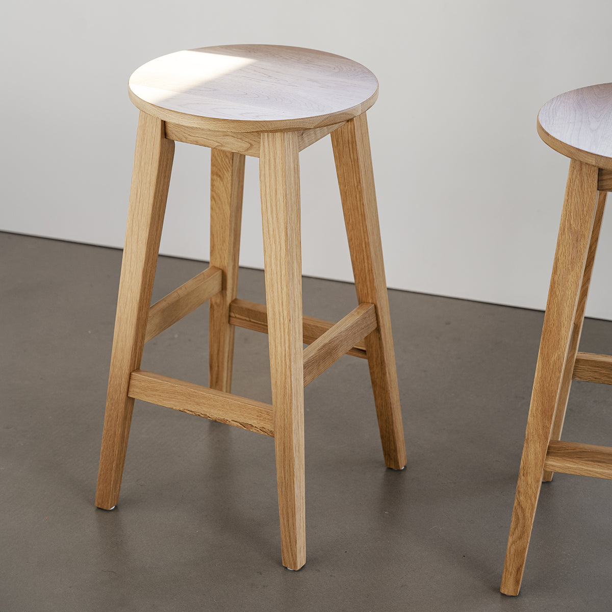Rowico Home Austin Houten Barkruk voor Kookeiland - 65 cm - Naturel