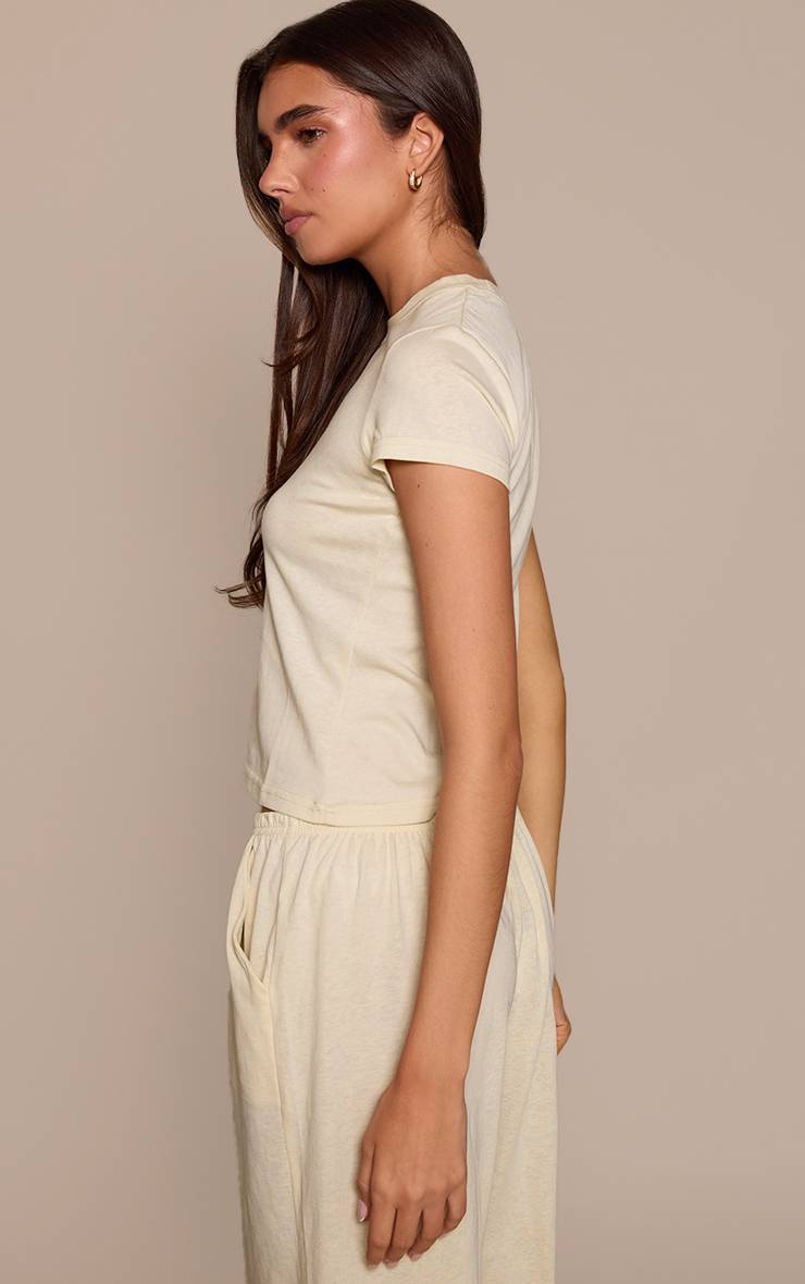 Crème T-shirt Décontracté À Manches Courtes En Tissu Texturé Doux