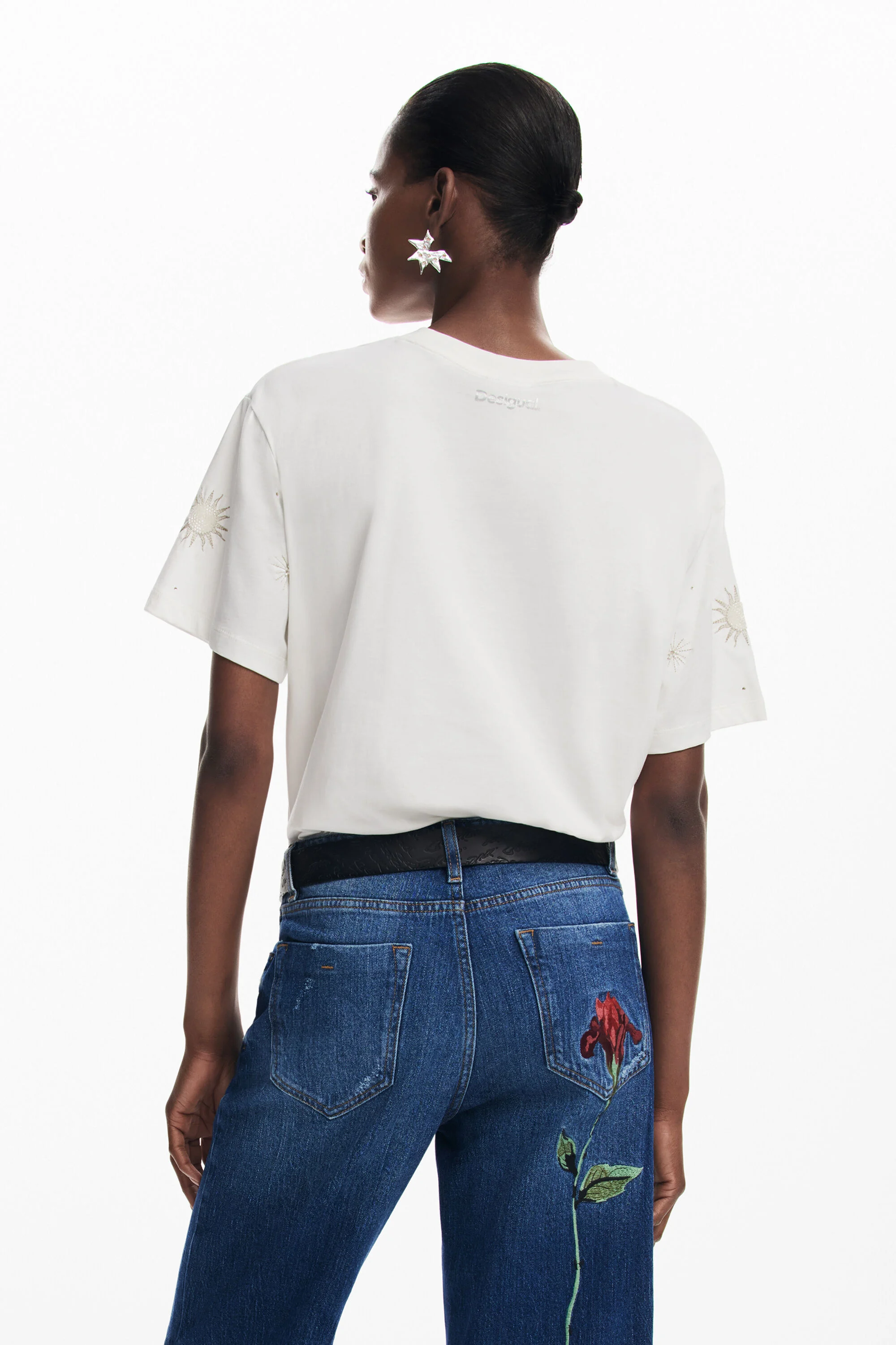 Camiseta com estampa de borboleta