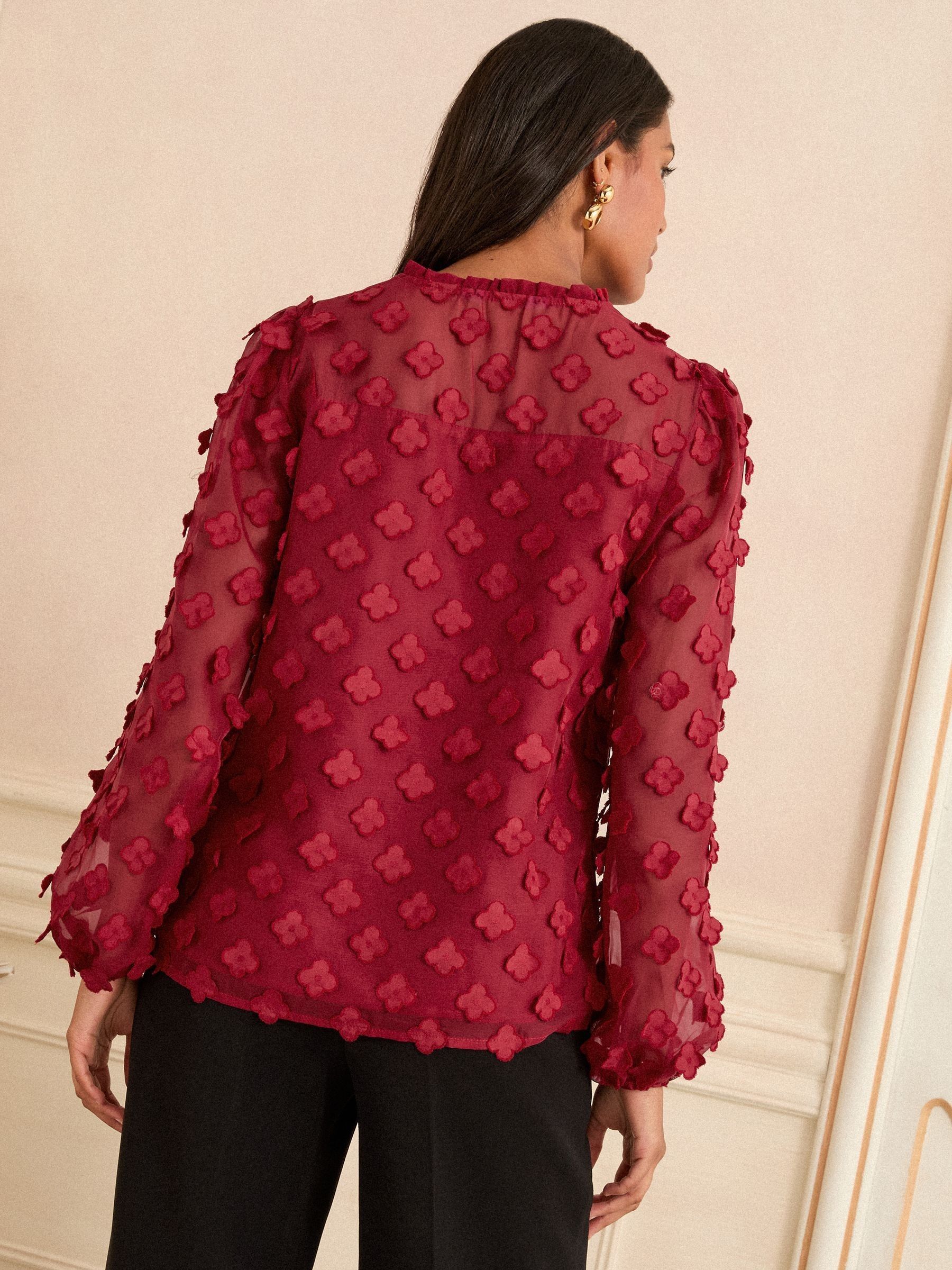 Bessenrood - Love & Roses 3D blouse met lange mouwen en stippen