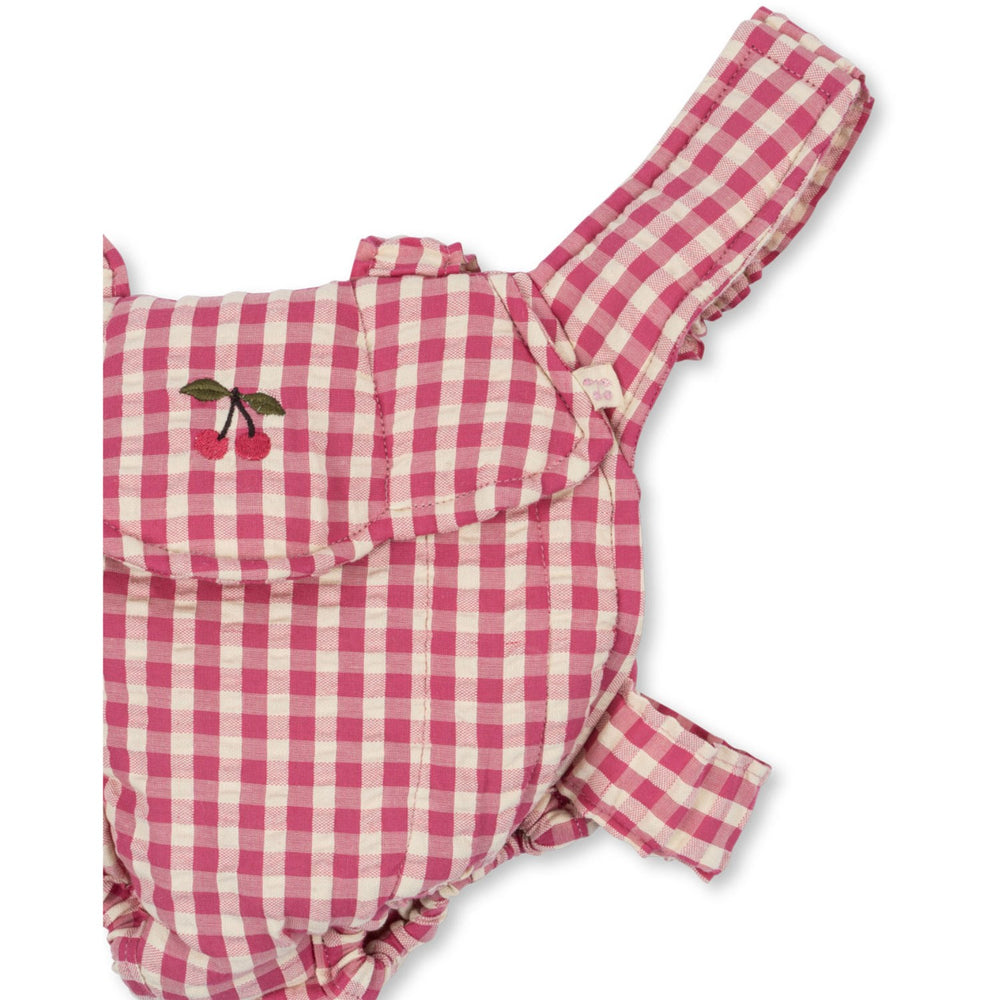 Køb Konges Sløjd Bubblegum Check Dukke Carrier