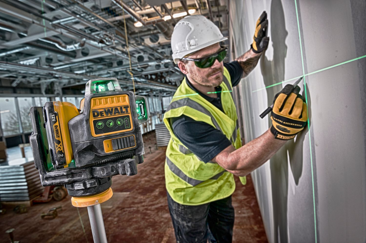 DeWALT DCE089D1G Zelfnivellerende accu kruislijnlaser 3x 360˚ groen 12V XR 2.0Ah in TSTAK