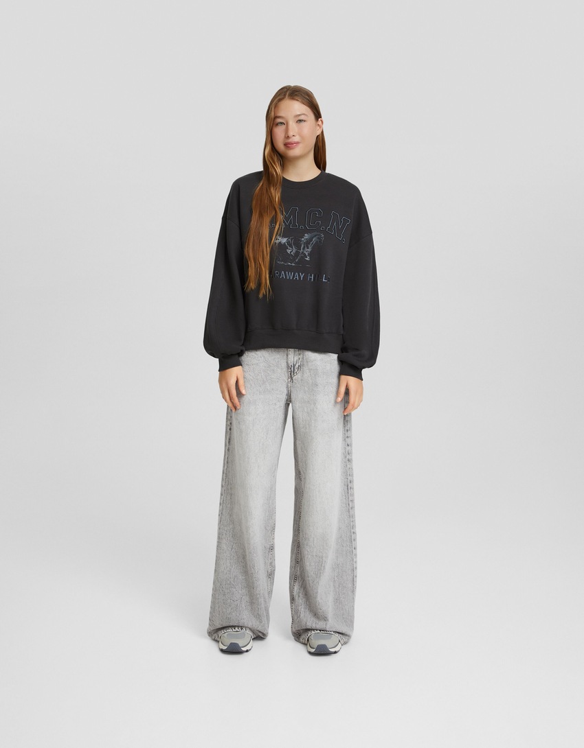 Moletom oversized bordado