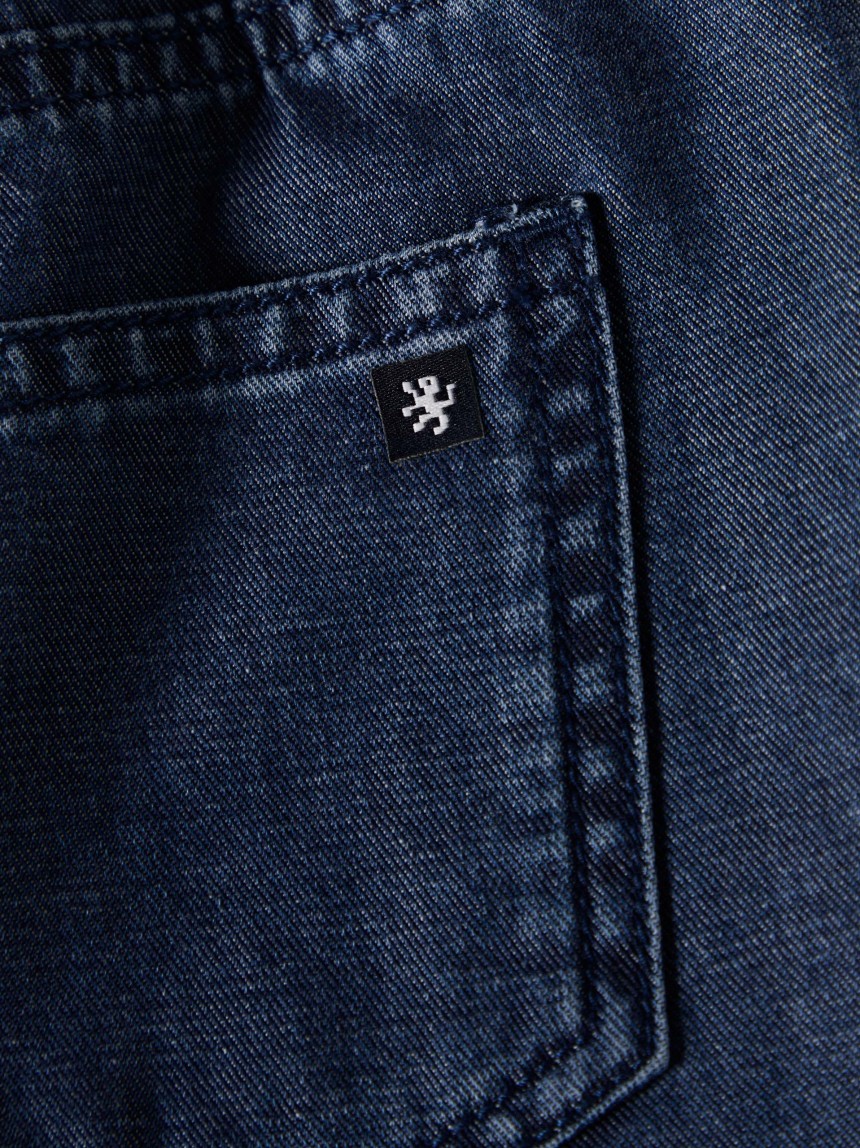 Calções denim com elástico e cordão na cintura