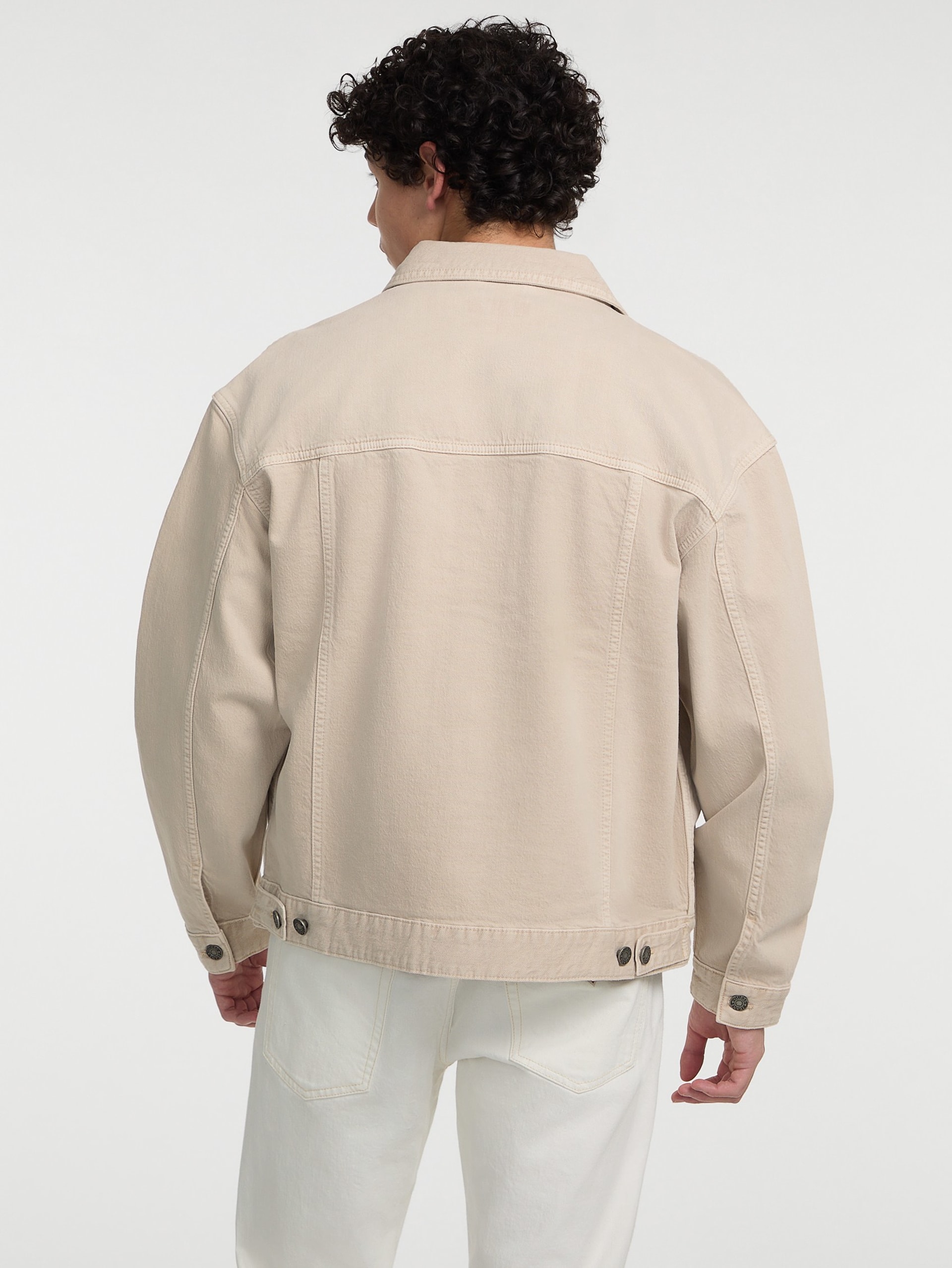 Jaqueta jeans oversized estilo caminhoneiro