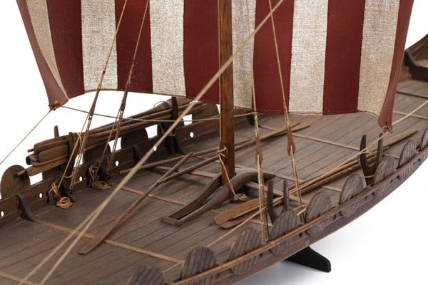 Billing Boats - Oseberg Special Wooden hull 1:25 - (428364)