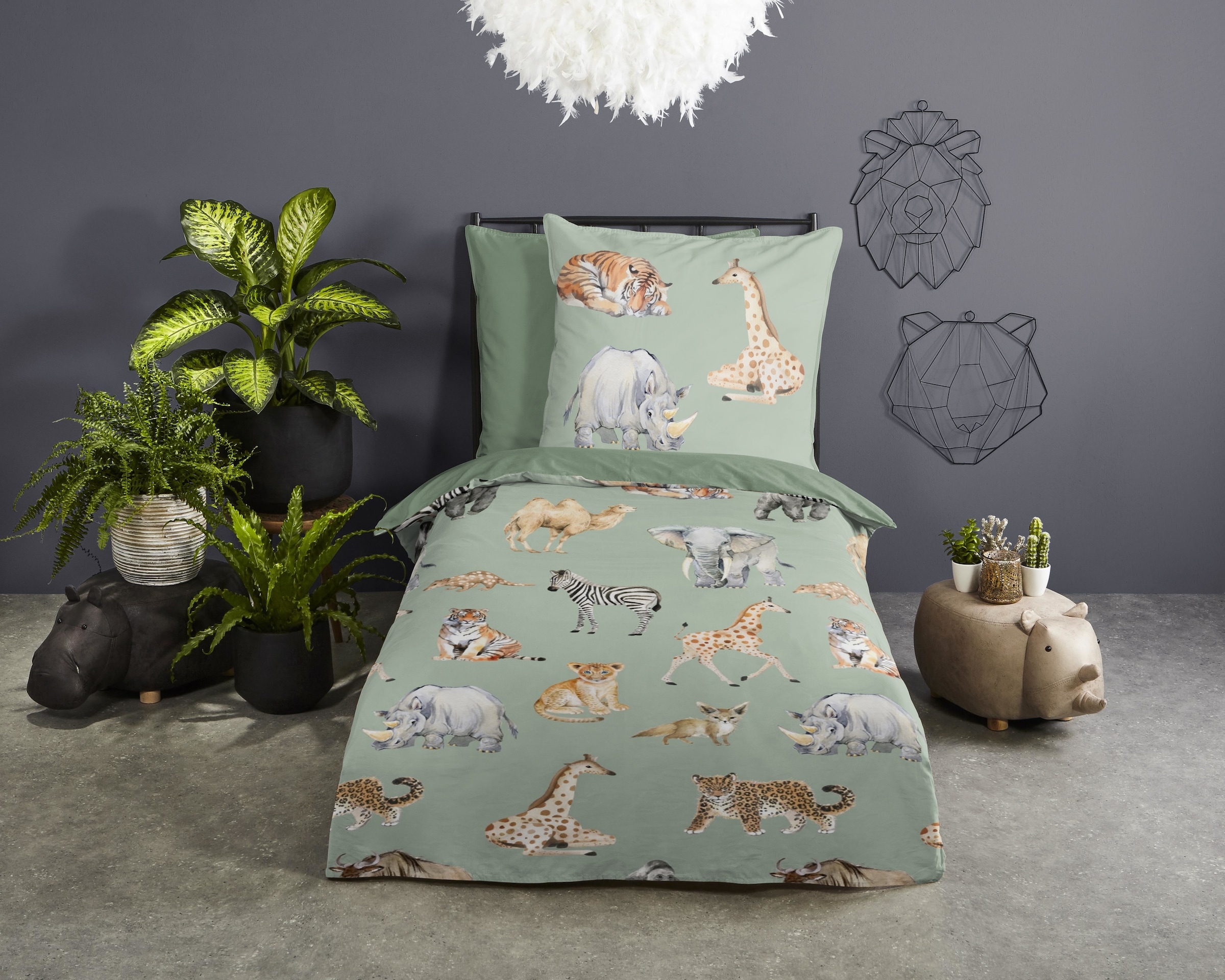 PURE luxury collection Kinderbettwäsche »Safari« 2 Stk. tlg. Mikrofaser, 135x200, Pflegeleicht, Wendeoptik, Kind, Tier, Tiere, Grün