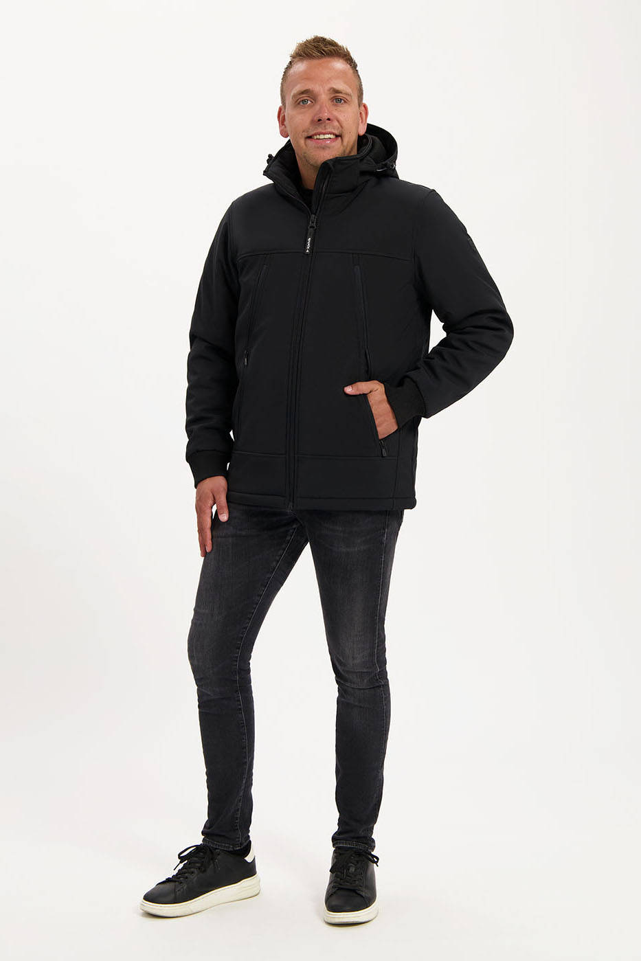 Kjelvik outdoor jas Bente zwart