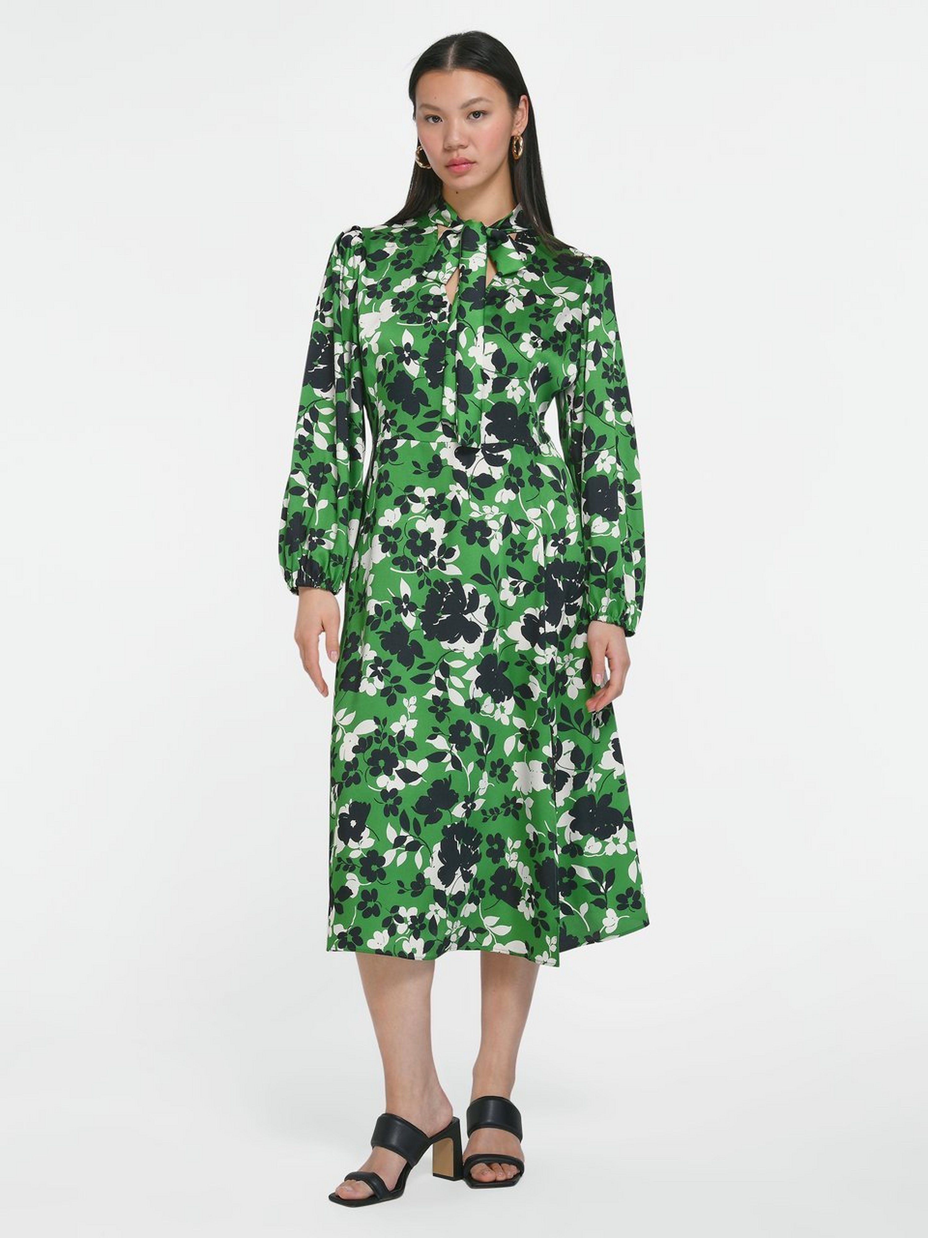 Kleid mit Puffärmel