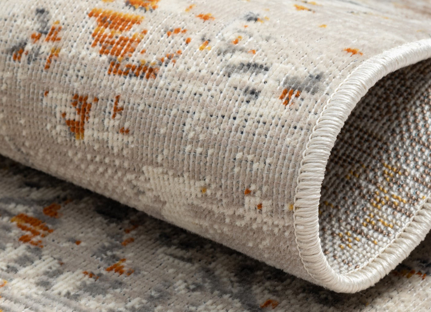 Robuster Teppich im modernen Used-Look