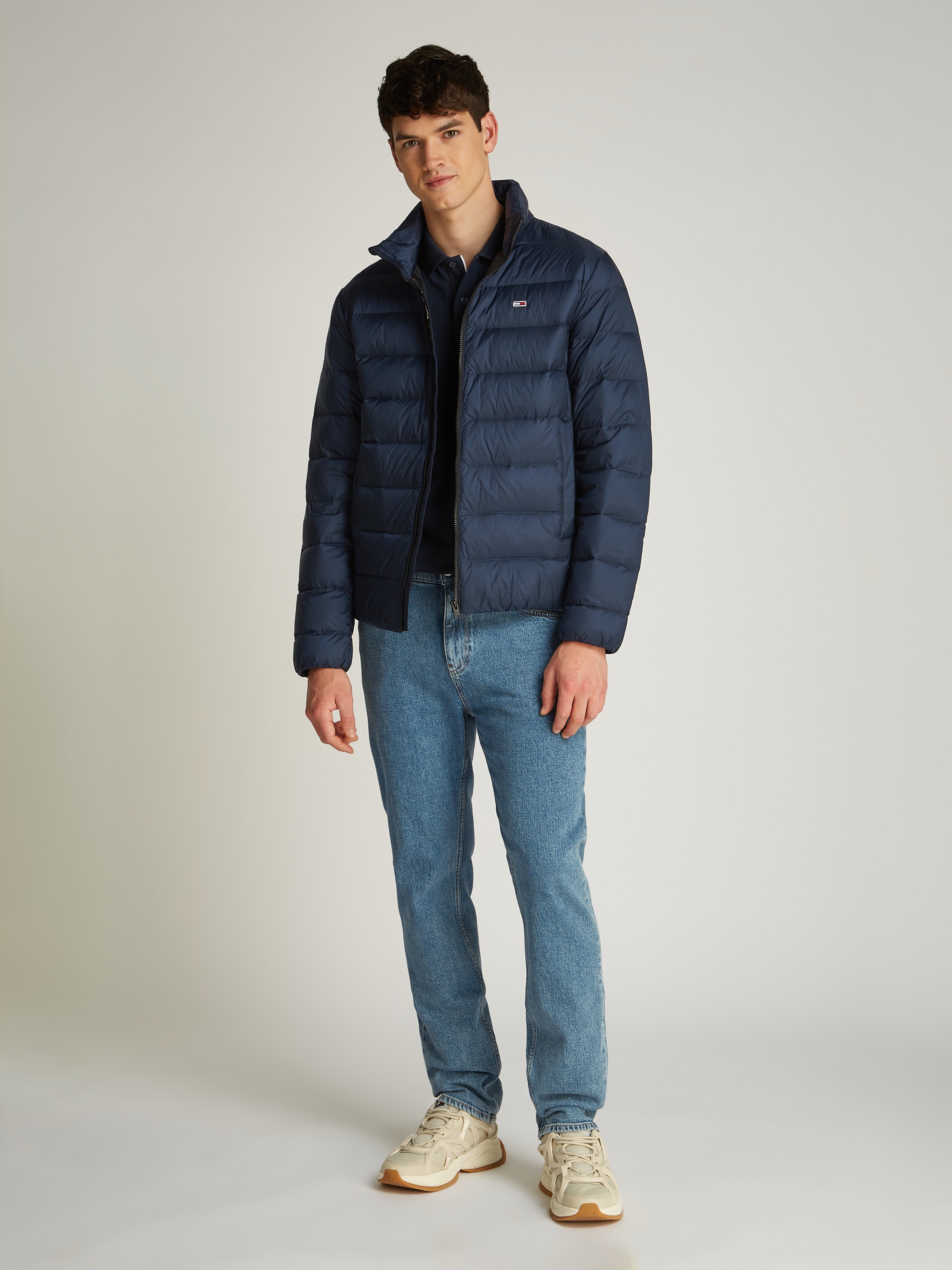 Tommy Jeans Plus Steppjacke »TJM LT DOWN JACKET EXT« in Grossen Grössen, Logostickerei, Reissverschlusstaschen
