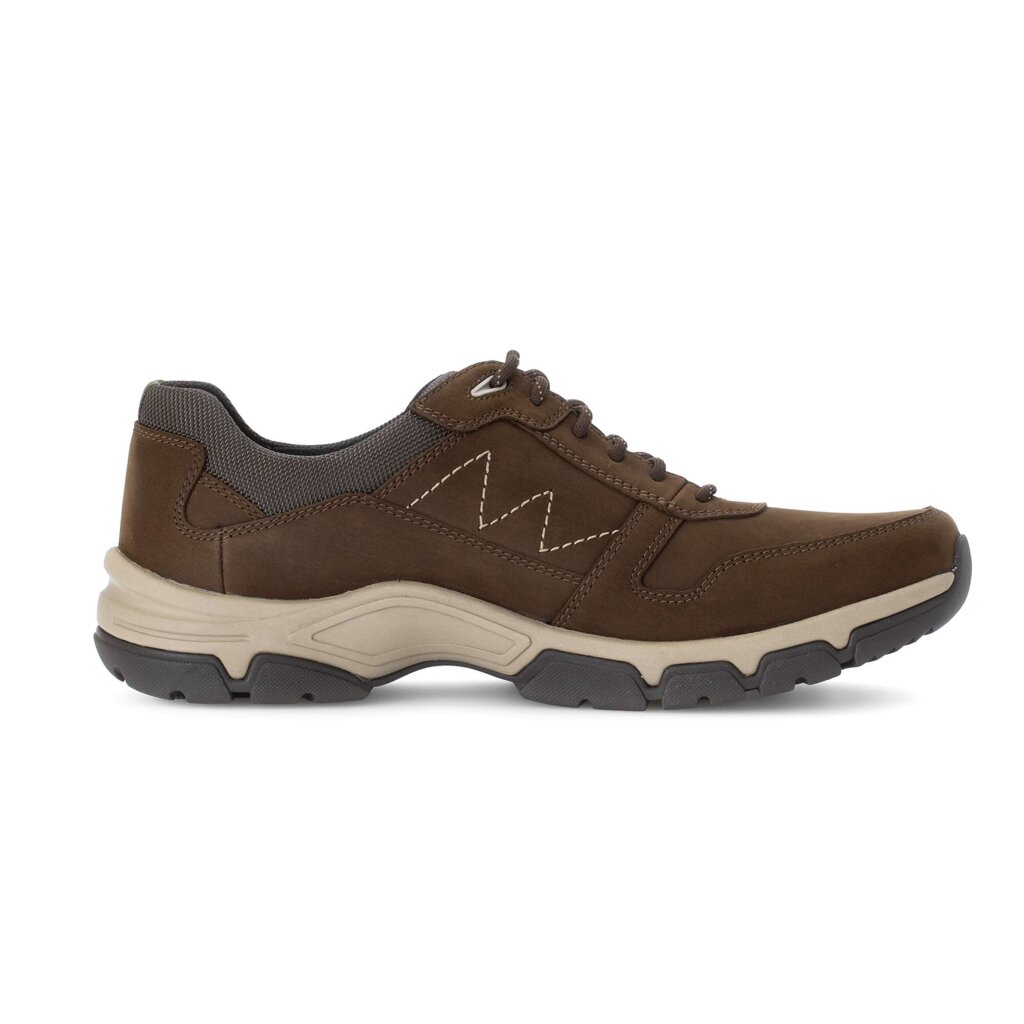 Lage sneaker bruin