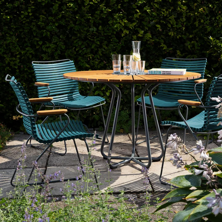 HOUE - CLICK Outdoor Dining Armlehnstuhl mit niedriger Lehne, muted white