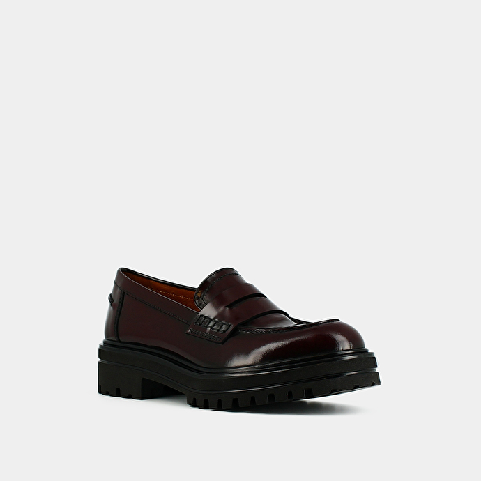 Mocassins à semelles crantées  en cuir glacé bordeaux