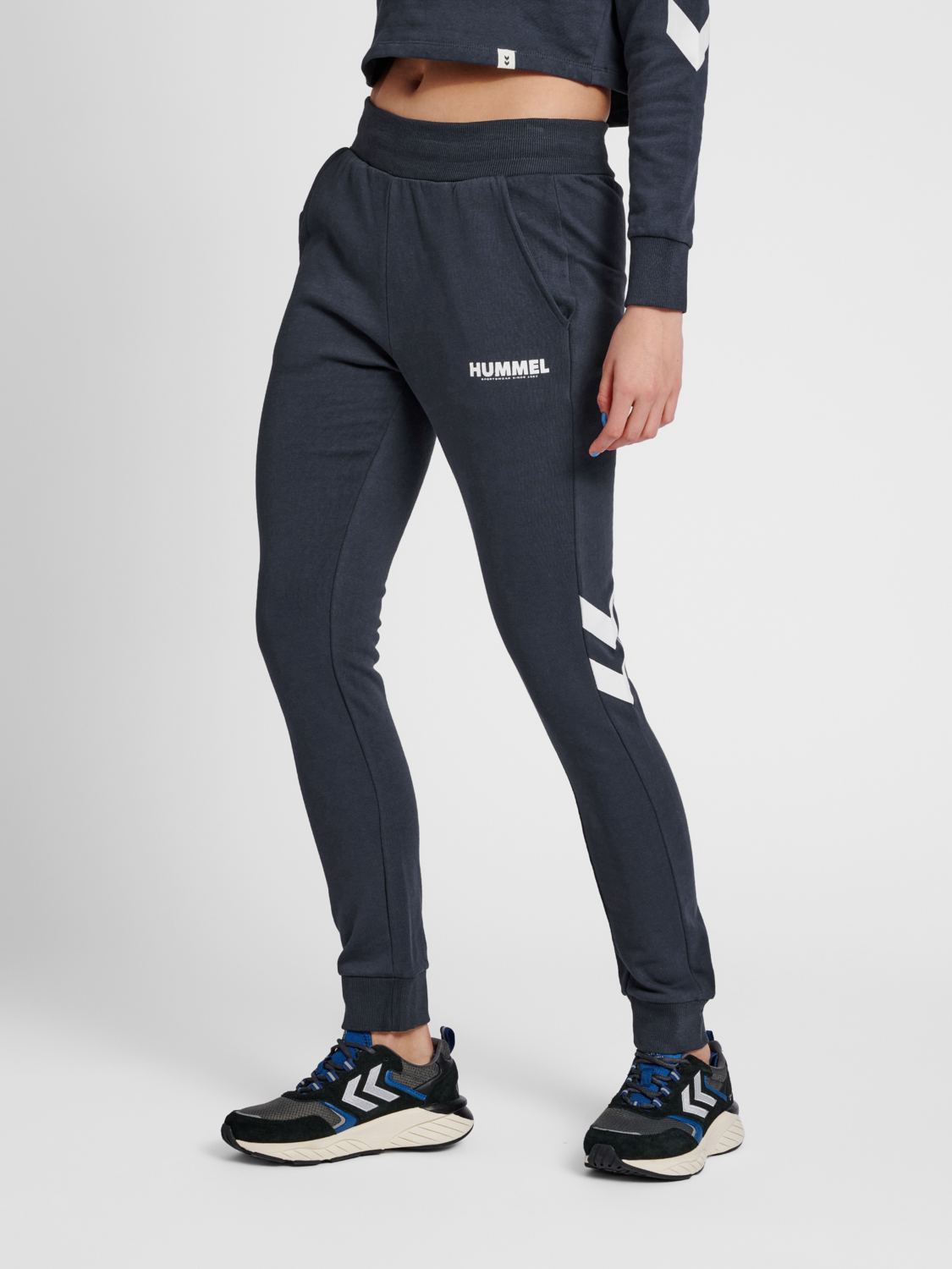 hmlLEGACY WOMAN TAPERED PANTS