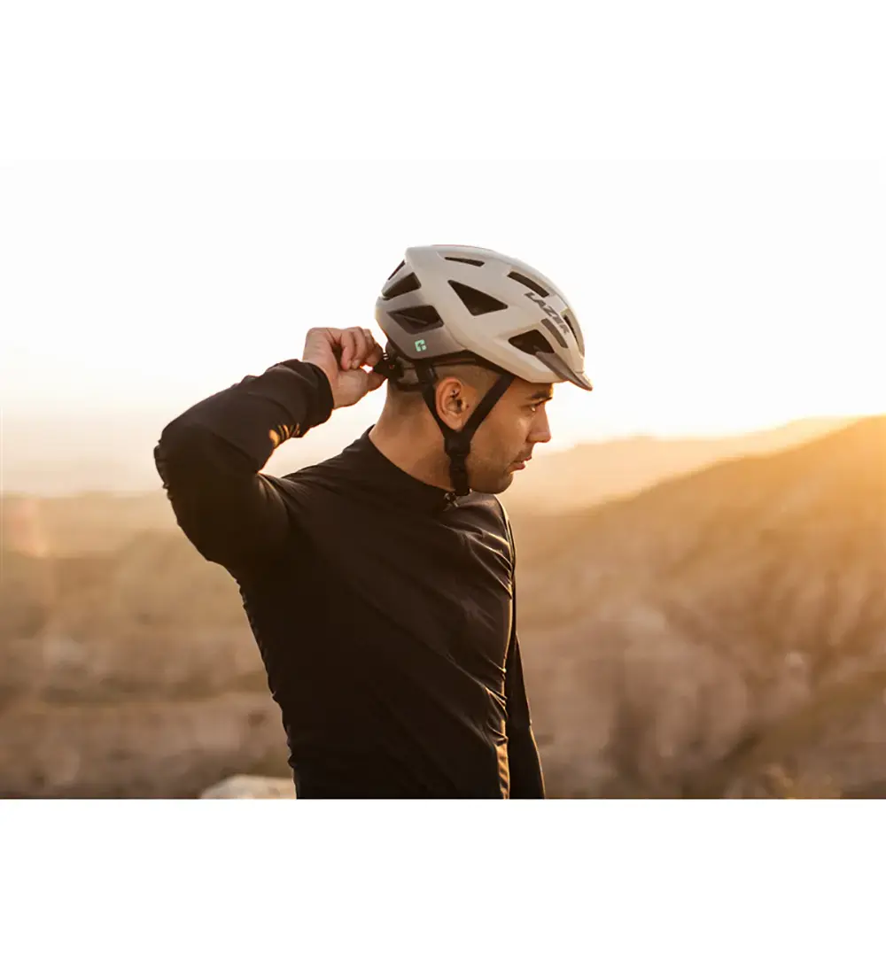 Lazer Cerro KinetiCore MTB Fietshelm Mat Taupe
