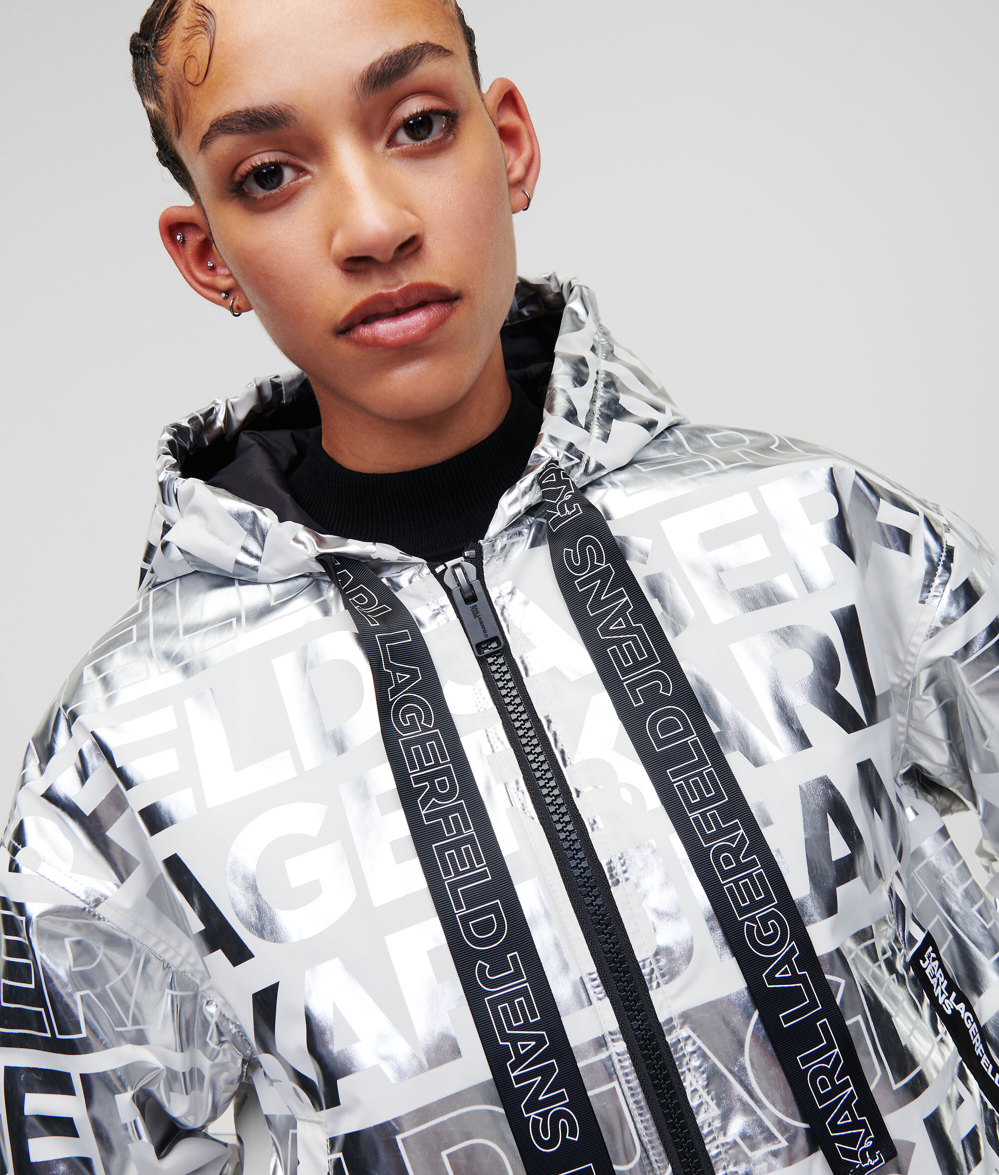 VESTE À CAPUCHE CROPPED AVEC LOGO KLJ