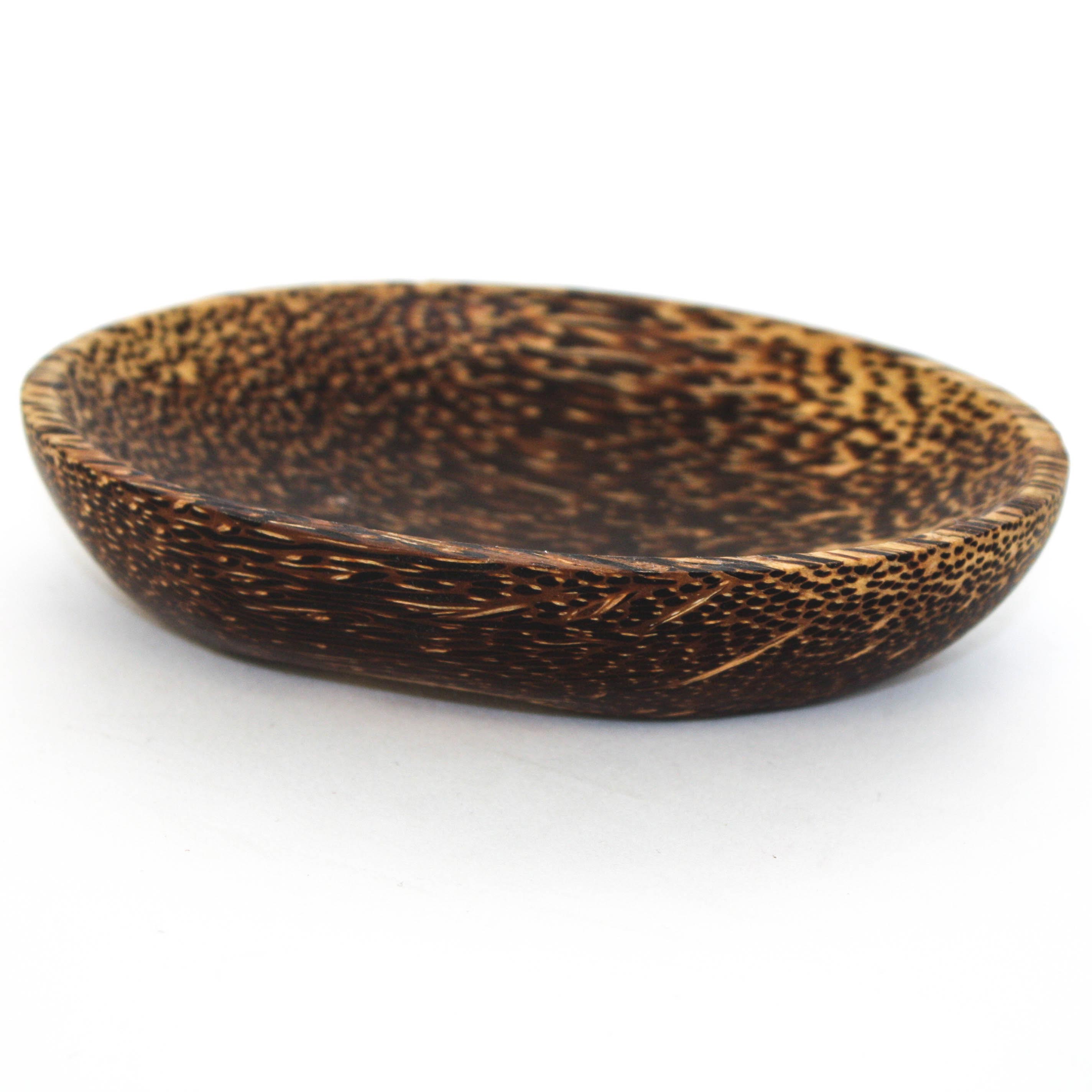 Schale aus Palmholz, braun, B 13 cm, L 8 cm, H 2,5 cm von fischer's lagerhaus