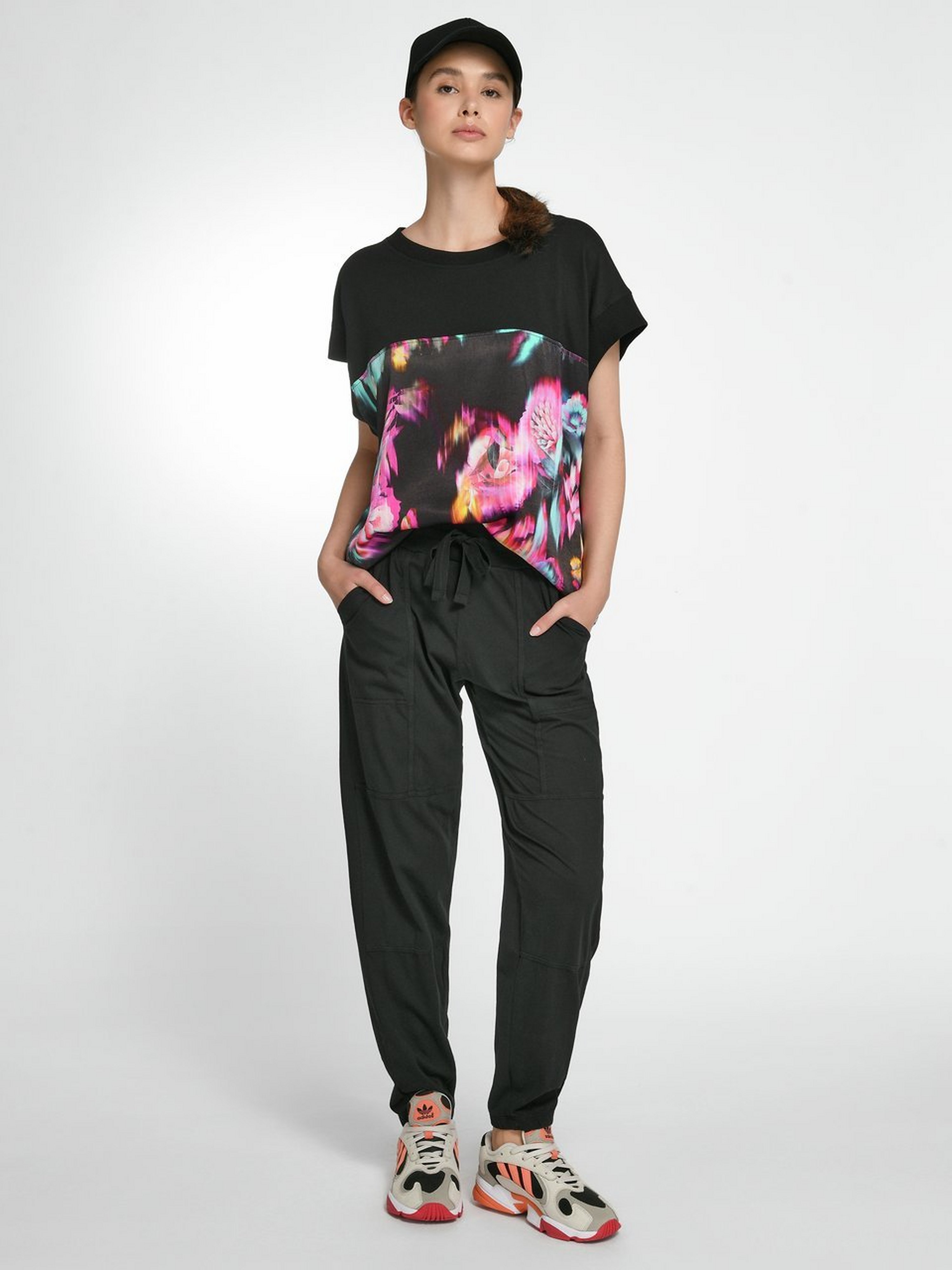 Rundhals-Shirt im Oversized-Style
