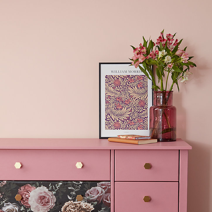 Peinture intérieure couleur murs, boiseries et radiateurs GoodHome satin isumi rose 2.5L