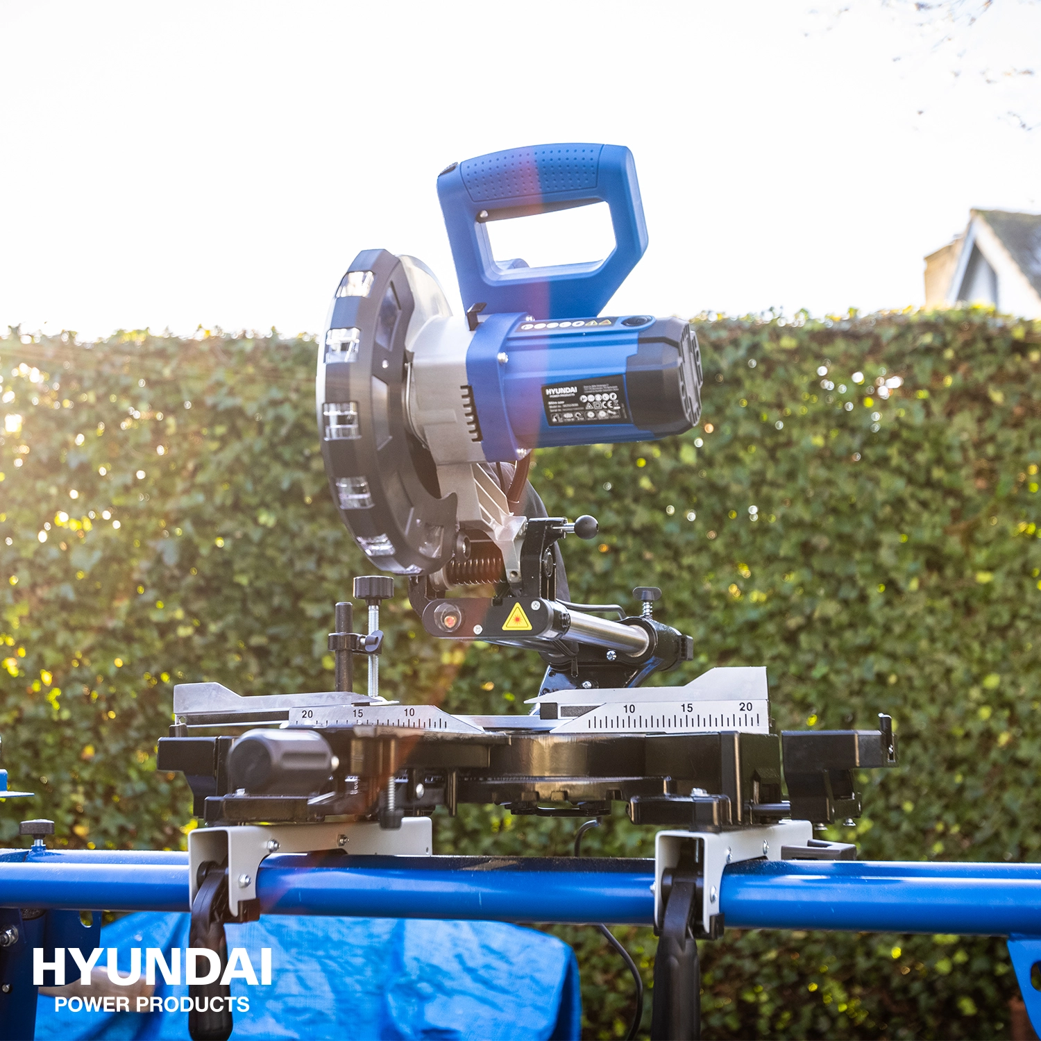 Hyundai 56255 Radiaal afkortzaag - 1700W - 216mm