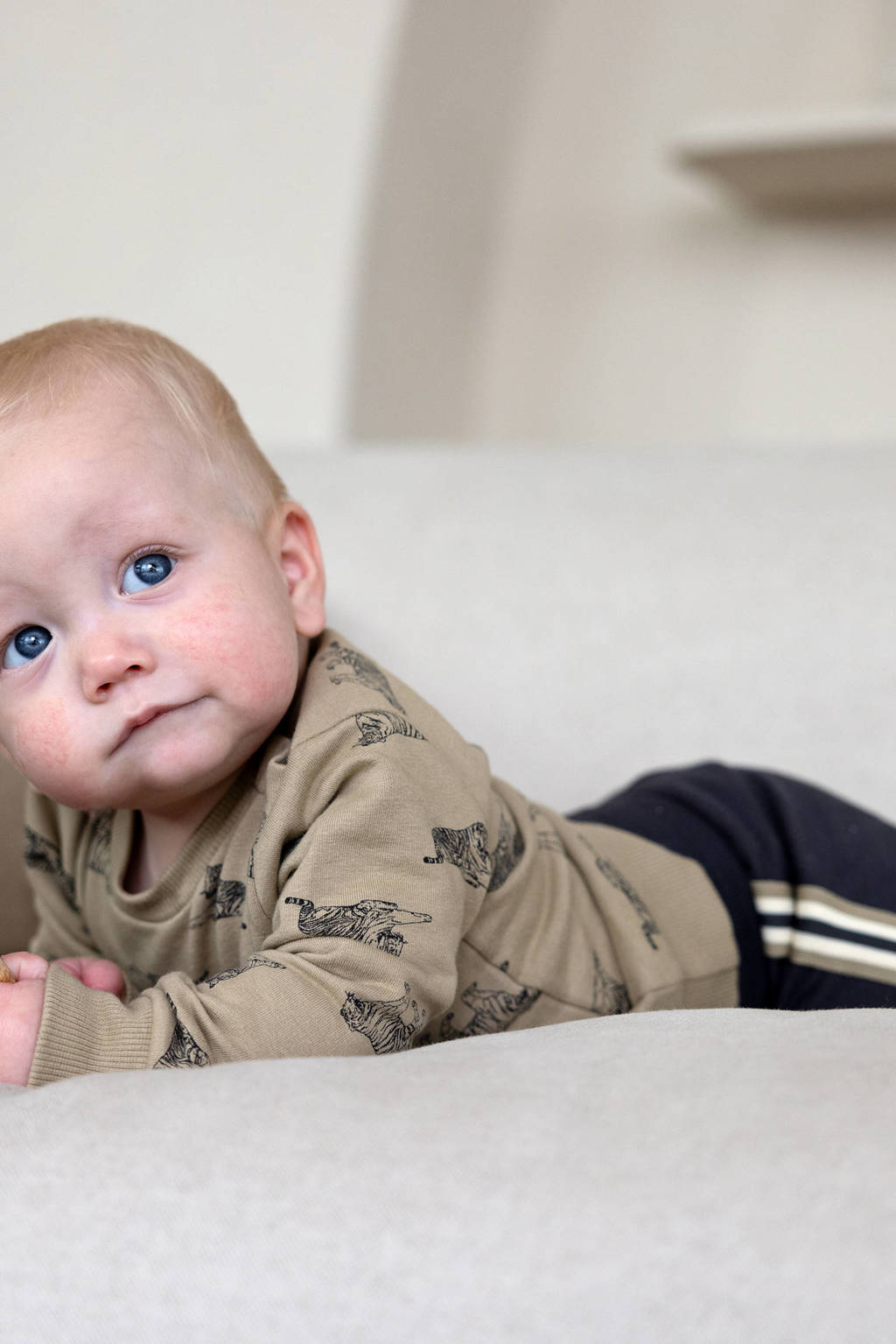 Dirkje sweater + broek beige/donkergrijs