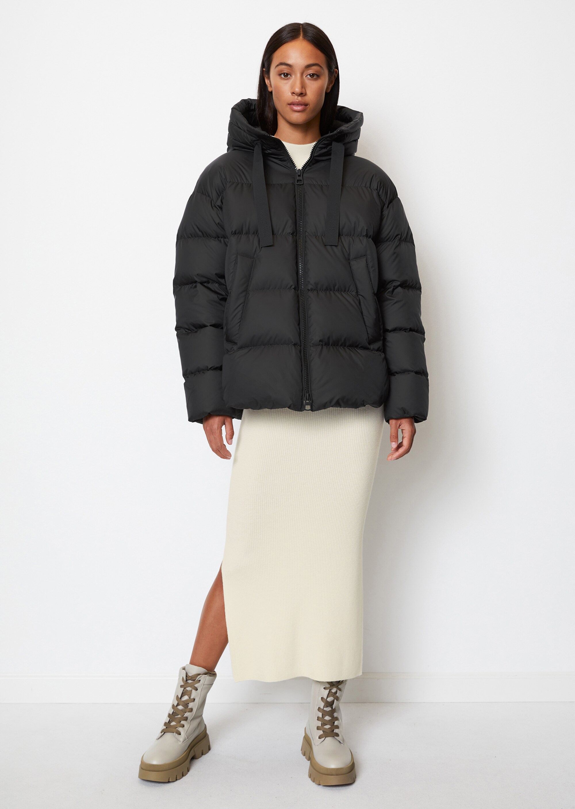 Puffer-Daunenjacke relaxed mit seitlichen Knopfleisten