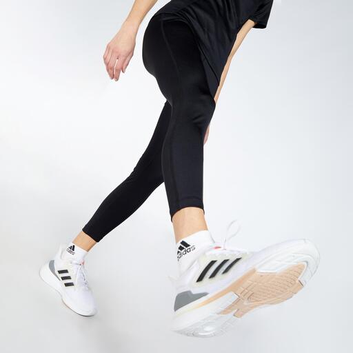 ASICS Katakana