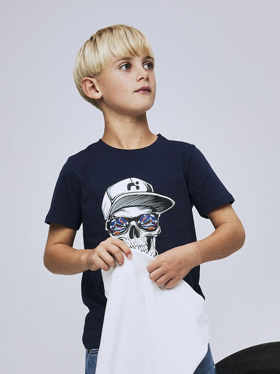 Nomeie como<br>Camiseta de manga curta com estampa de caveira