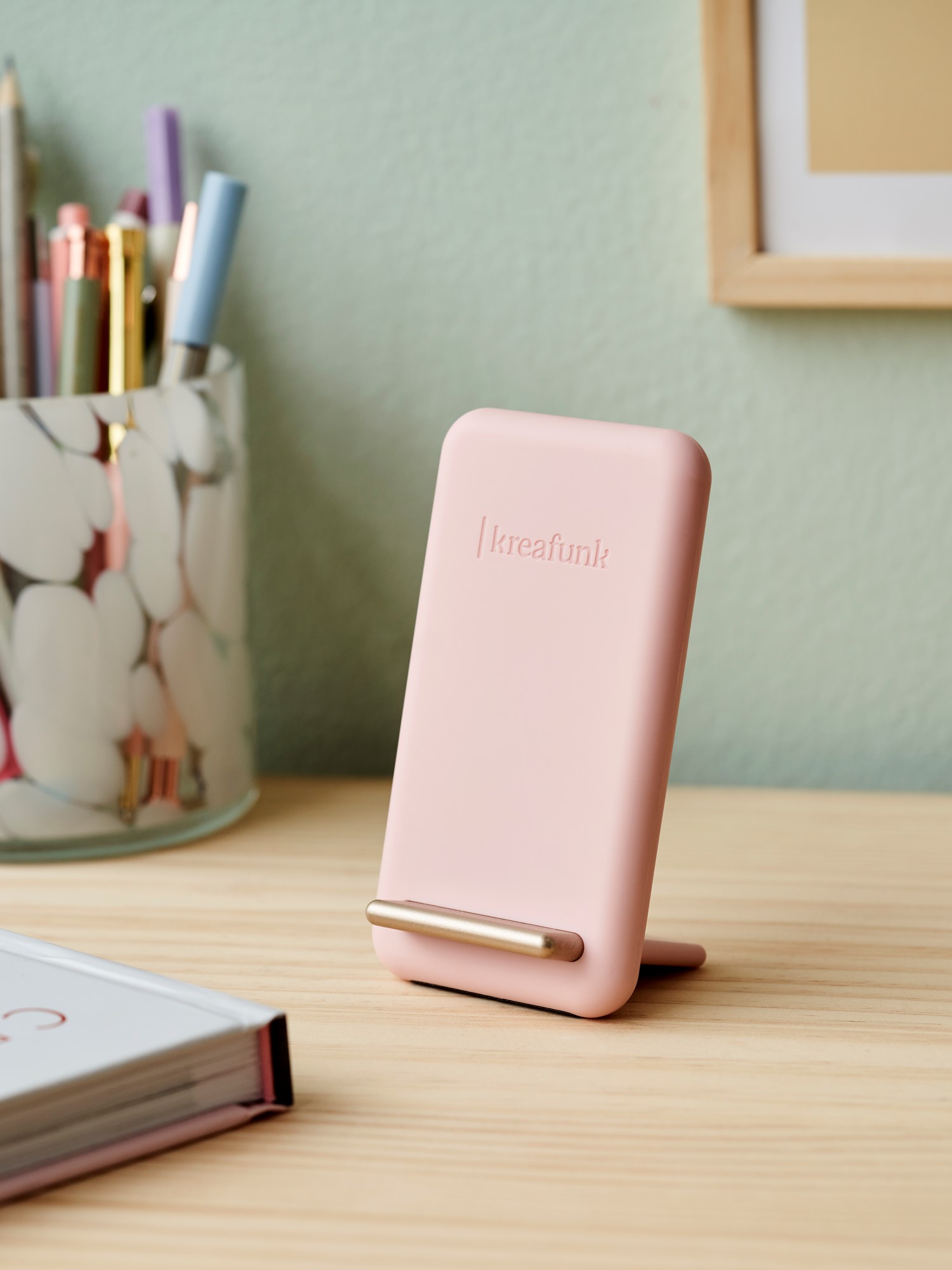 reCHARGE | Platik/metal/silikone. 117 x 64 x 72 mm. | Rose | Kreafunk