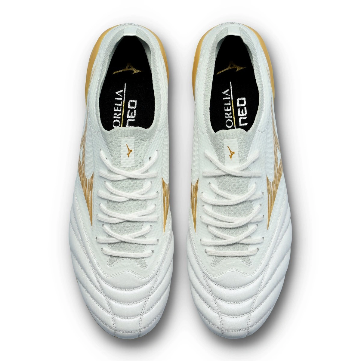 Chuteira Mizuno Morelia Neo IV Beta Elite AG