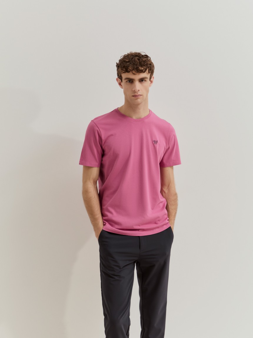 T-shirt básica em algodão
