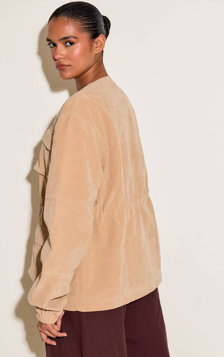 Sable Veste Structurée En Synthétique Avec Poches Détaillées Et Taille Ajustable