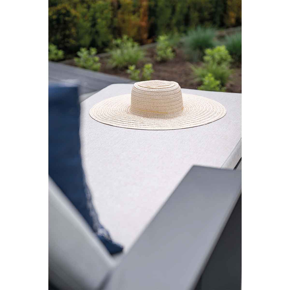Garden impressions levanto ligbed - carbon black