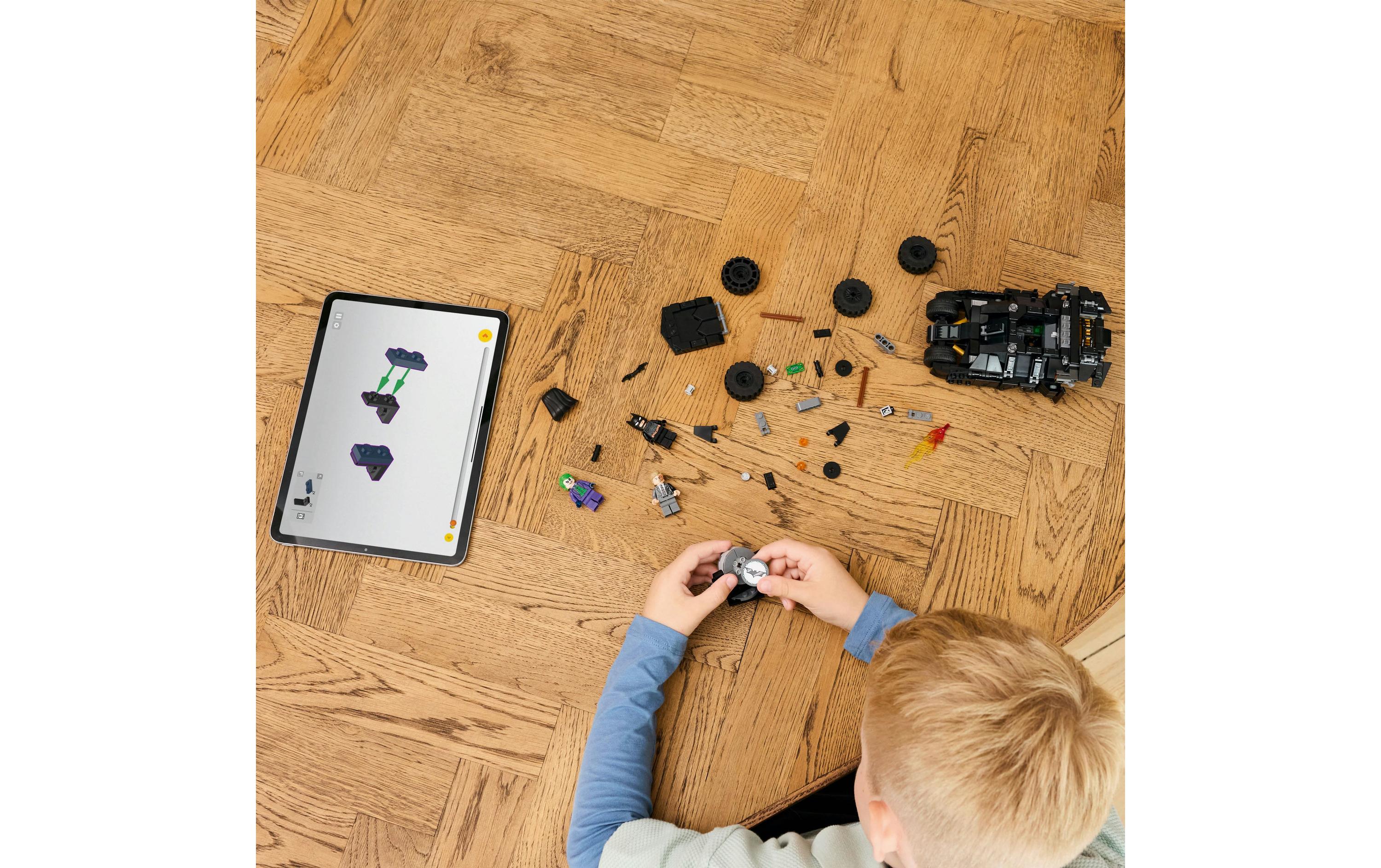 DC Batman Tumbler vs. Two Face 76303Vielseitiges Konstruktionsspielzeug zur Förderung der Kreativität und Fantasie
