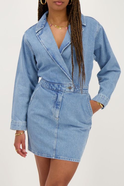 Blauw spijkerjurkje met reverskraag