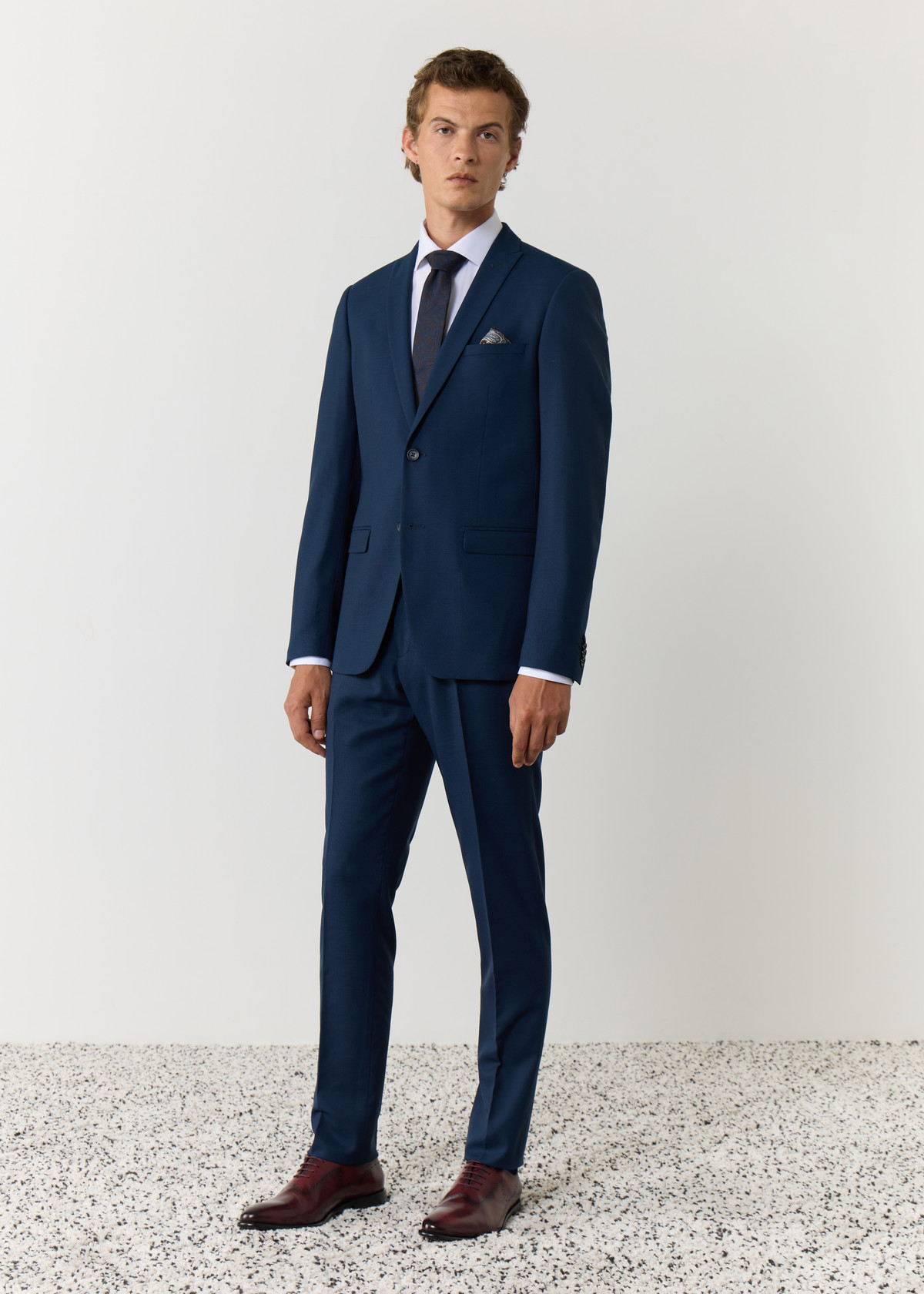 Costume 2 pièces Slim en laine stretch unie bleu prusse