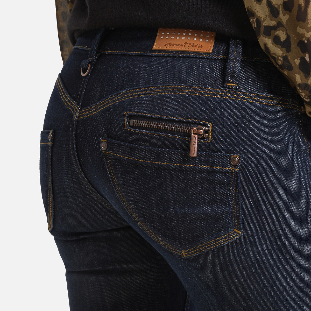 FREEMAN T. PORTER<br>Calça jeans Alexa Slim SDM