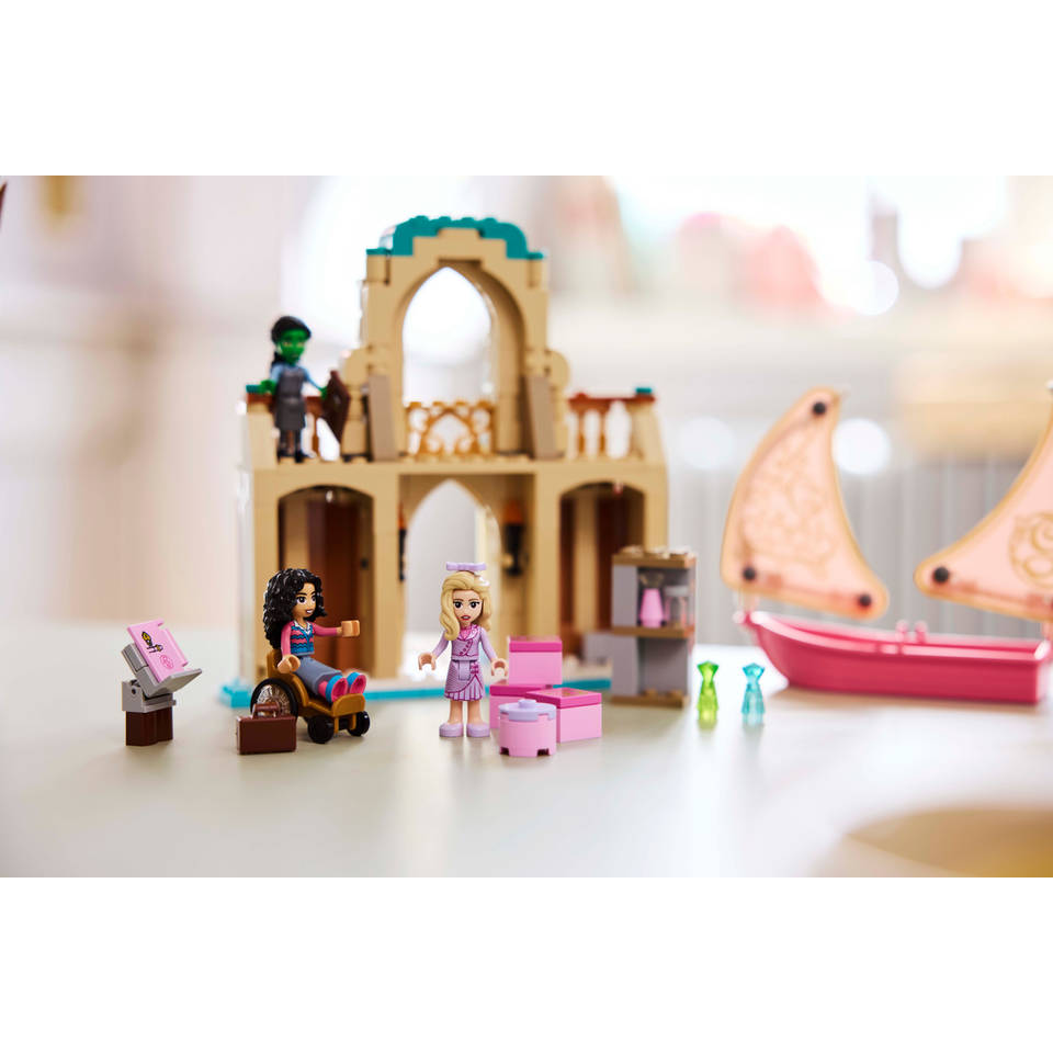 LEGO Wicked Glinda, Elphaba en Nessarose op Shiz University 75681