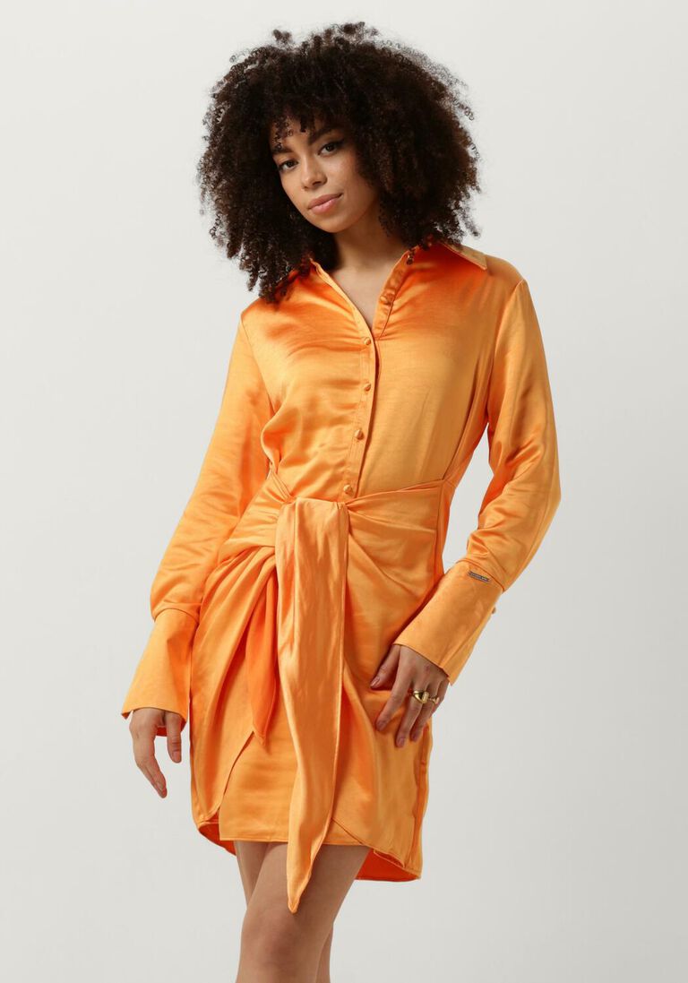 COLOURFUL REBEL oranje colourful rebel mini jurk mette satin wrap dress