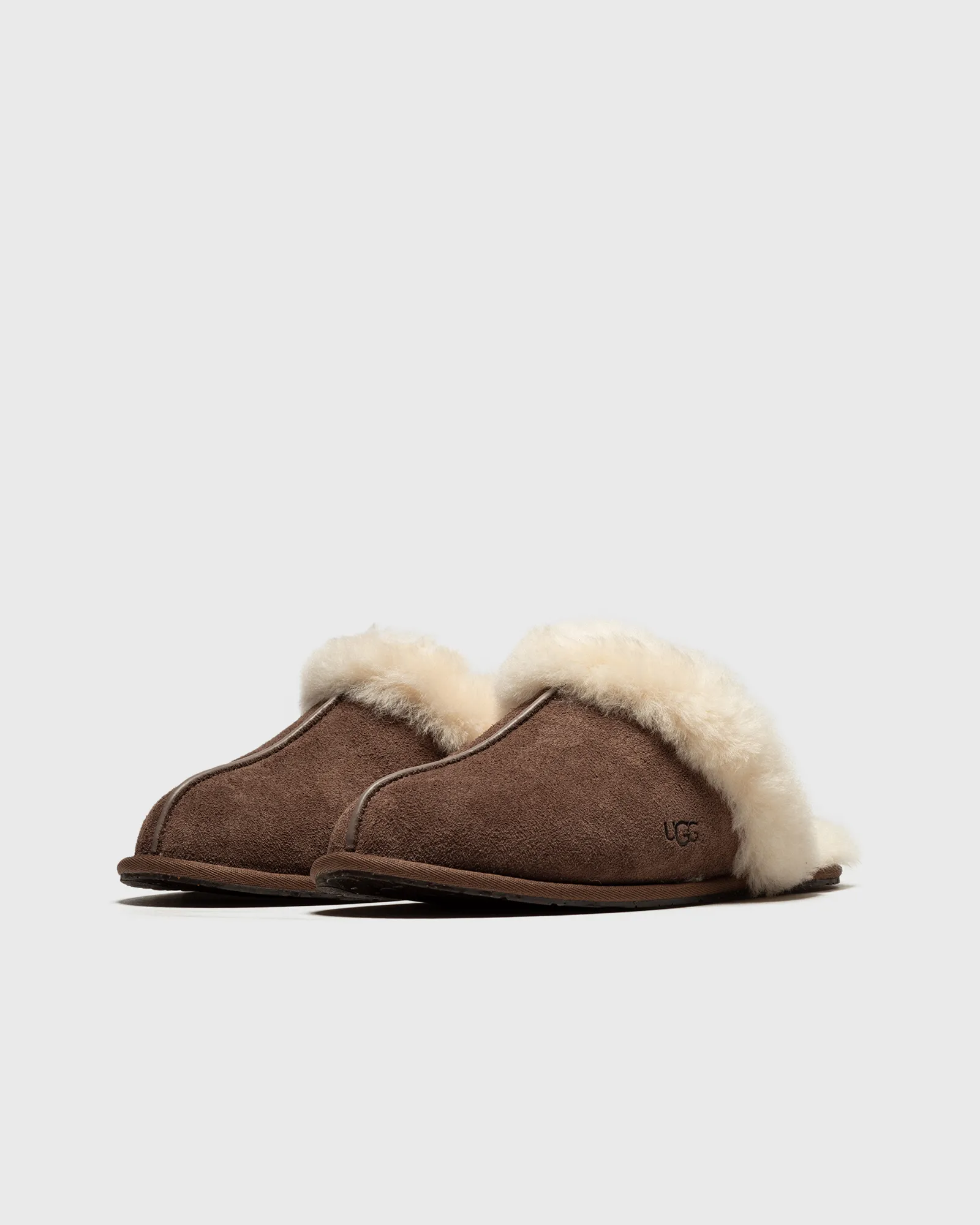 UGG W SCUFFETTE II